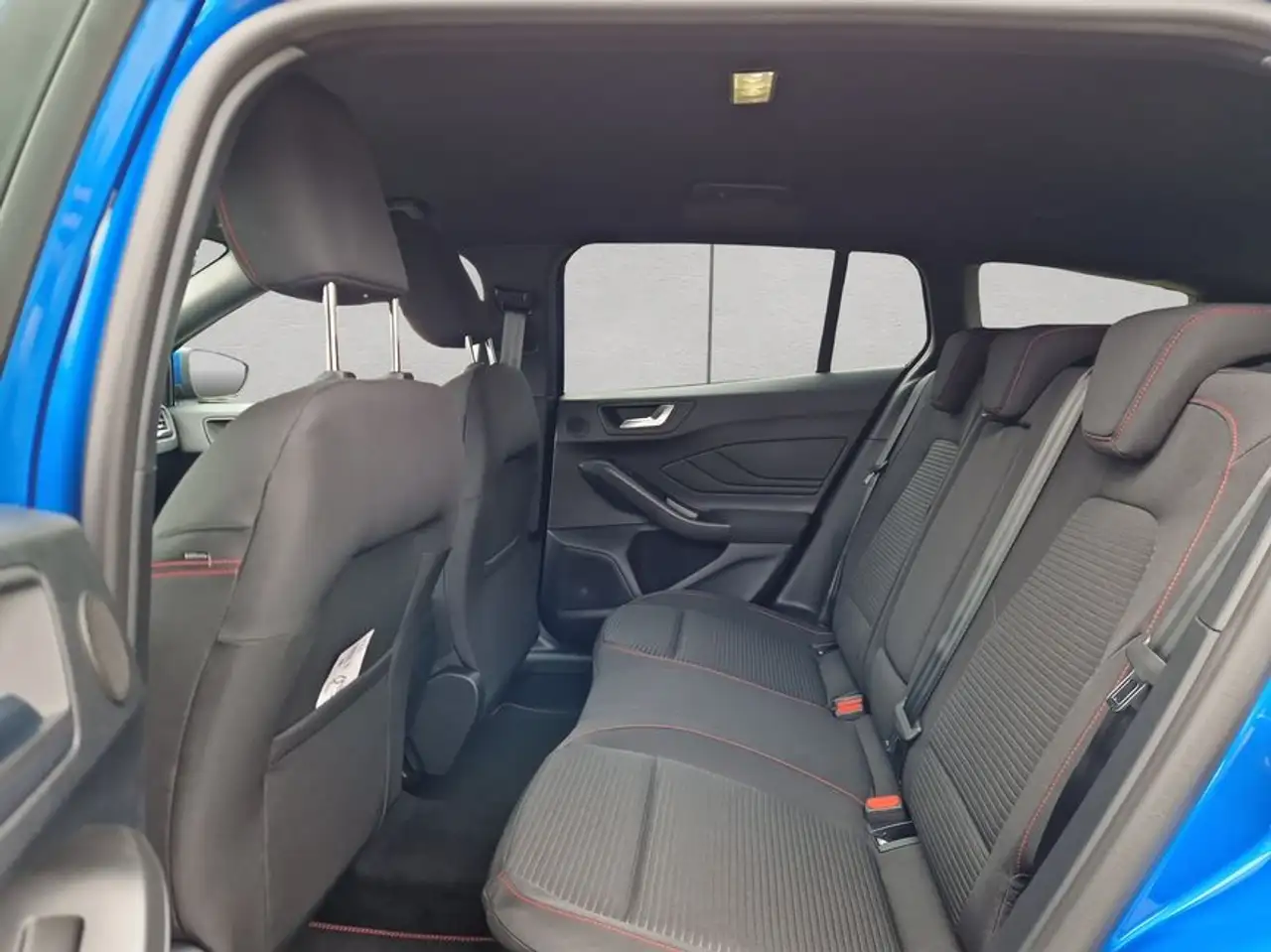 Ford Focus Turnier 1.0 EcoBoost Hybrid Aut. ST-LINE X 1 16
