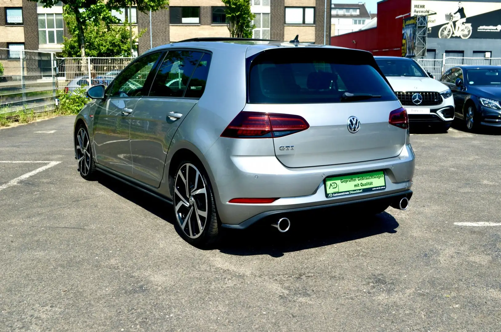 Volkswagen Golf GTI 7 DSG *ACC*2.HAND*19-ZOLL*PANORAMADACH* Gris - 2