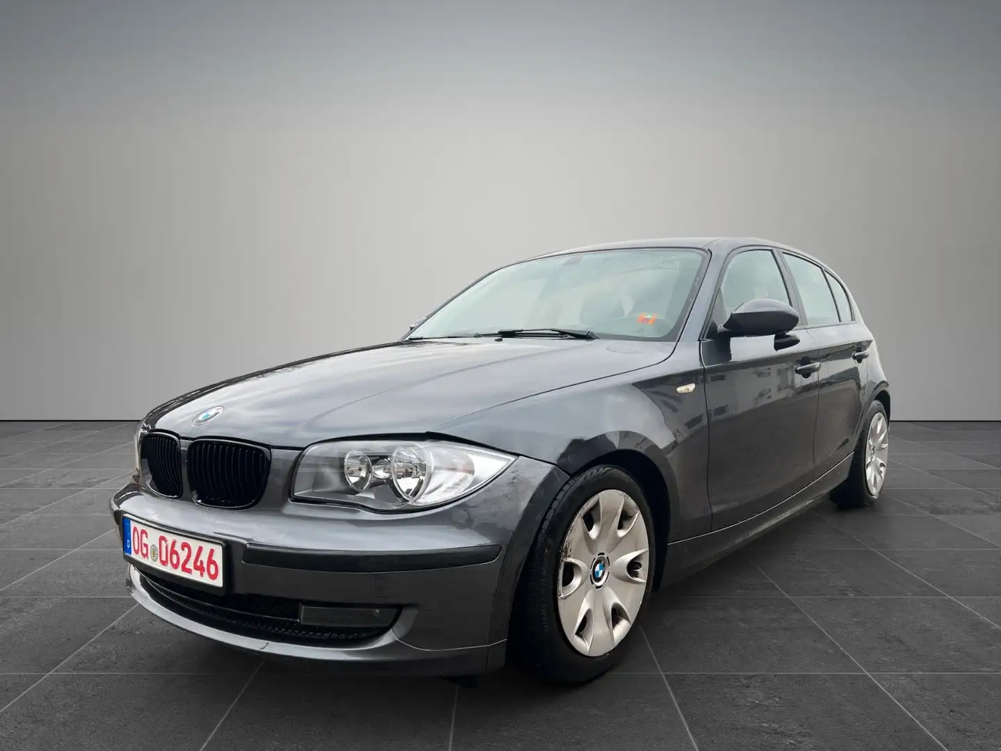 BMW 118 i *4 Türen*Scheckheft*TÜV bis 01/2027* - 1