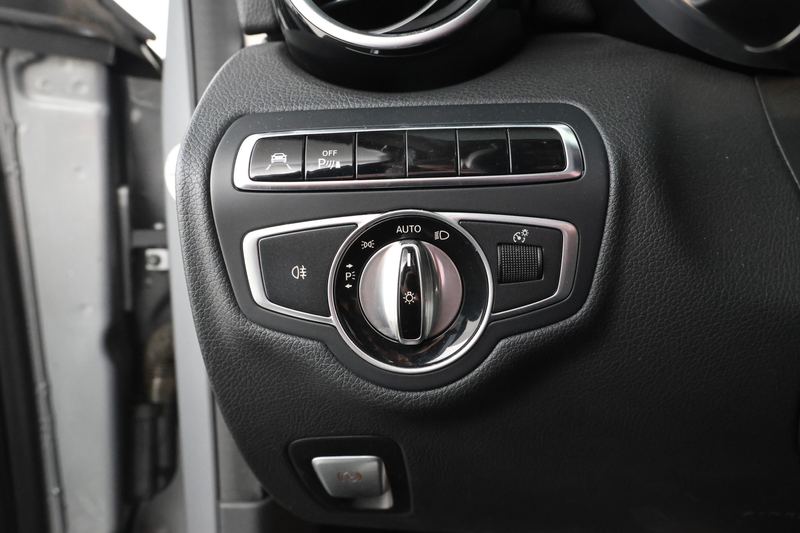 Mercedes-Benz C 180 Prestige — photo 17