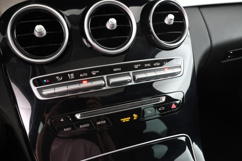 Mercedes-Benz C 180 Prestige — photo 29