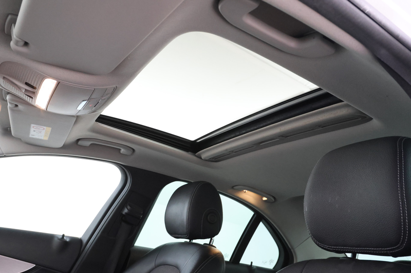 Mercedes-Benz C 180 Prestige — photo 16
