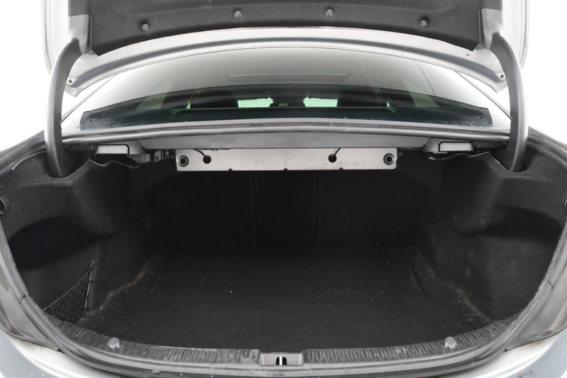 Mercedes-Benz C 180 Prestige — photo 11