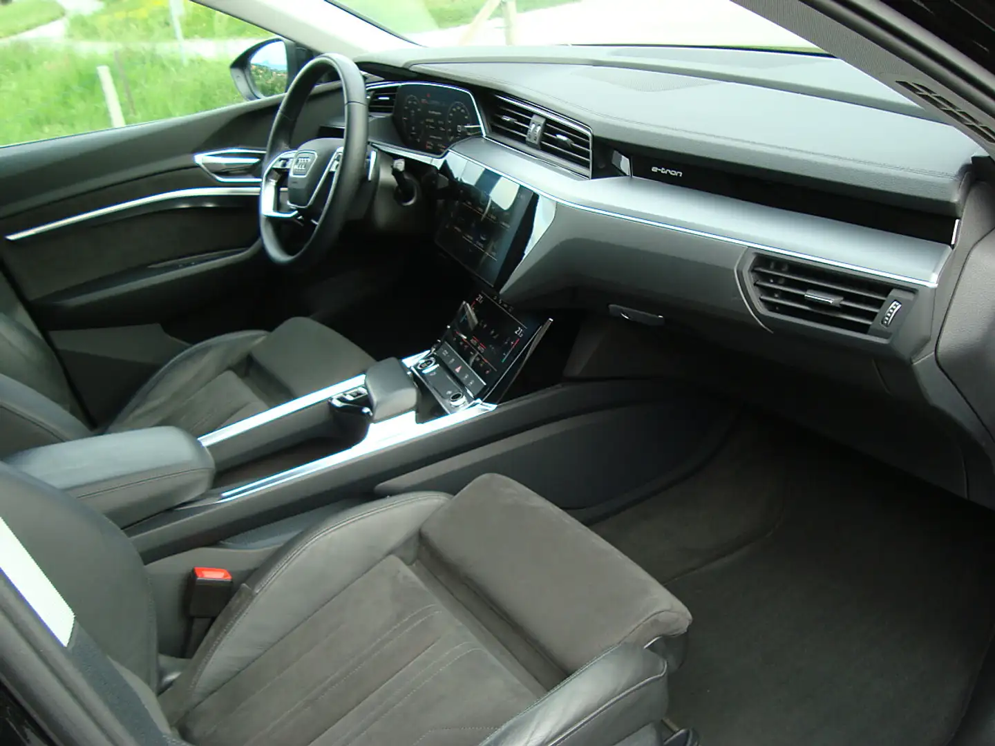 Audi e-tron 55 quattro 95kWh Voll 1-Hand !! Garantie !! Schwarz - 2