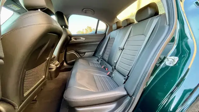 Alfa Romeo Giulia view 12