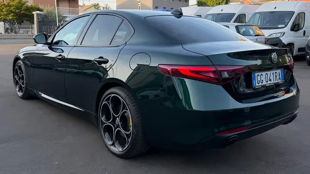 Alfa Romeo Giulia view 7