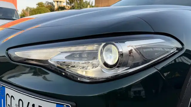 Alfa Romeo Giulia view 4