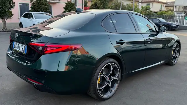 Alfa Romeo Giulia view 9