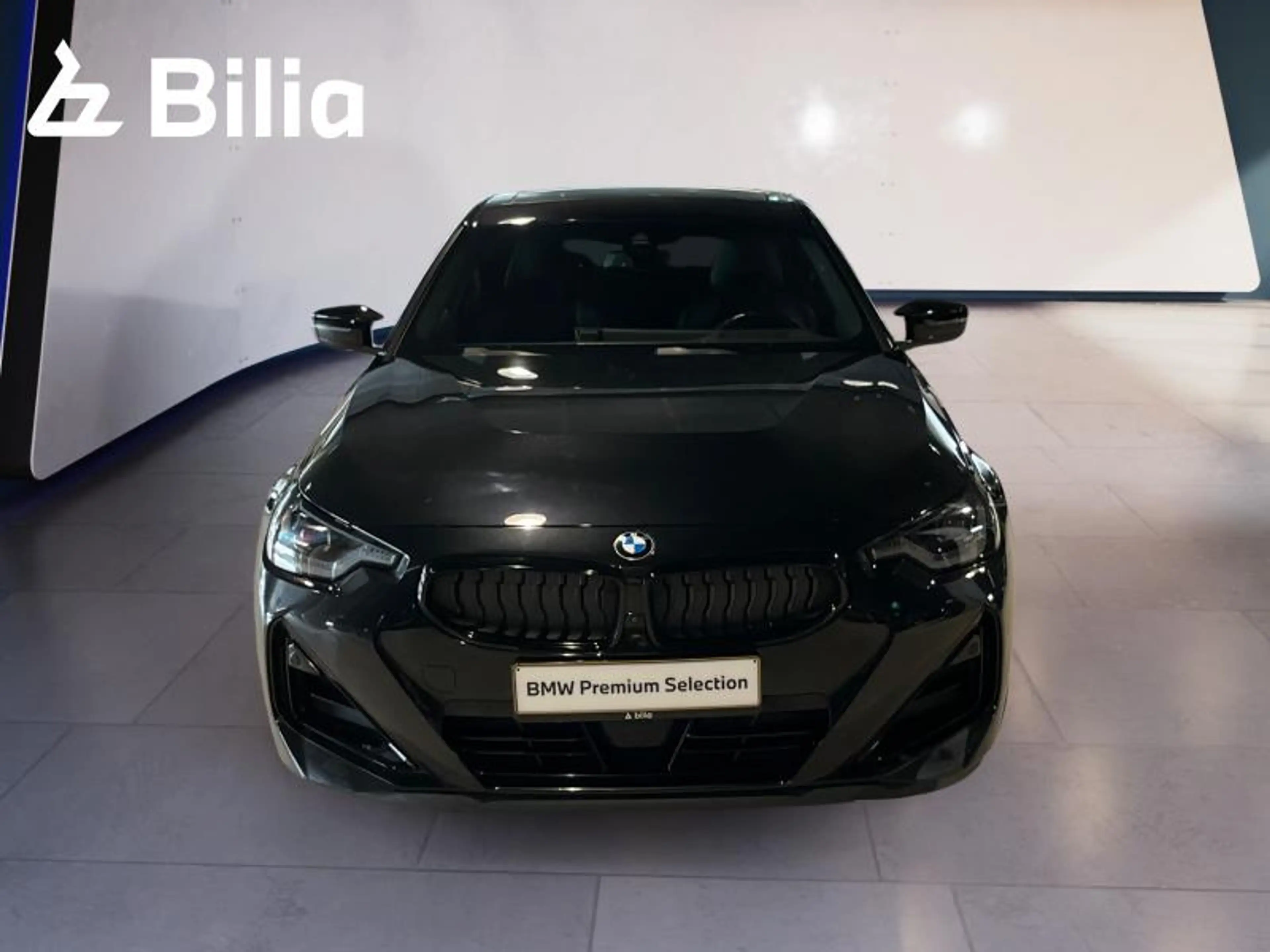 BMW 240 M240i xDrive Coupé — photo 2