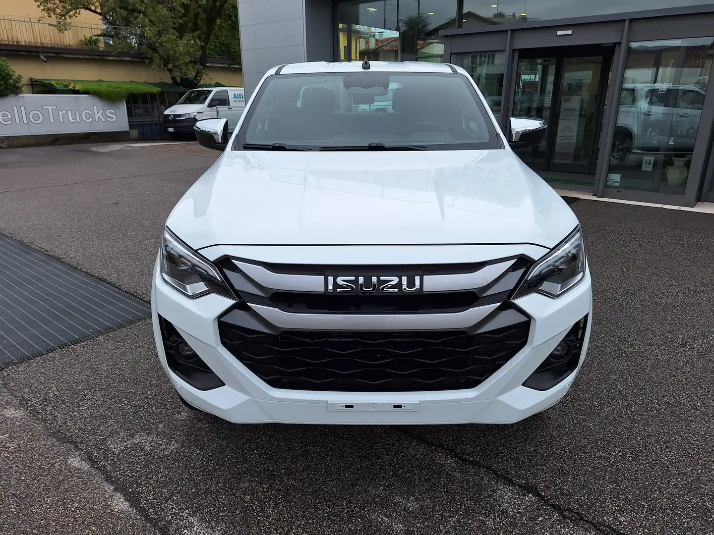 Isuzu D-Max 1.9 164cv crew N60F+ 4x4 A/T Pronta Consegna MY25 Bianco - 2