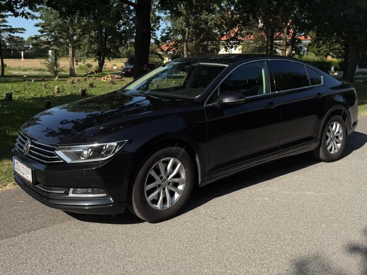 Volkswagen Passat Passat 3c Limousine  CLBMT 110 TDI Schwarz - 1