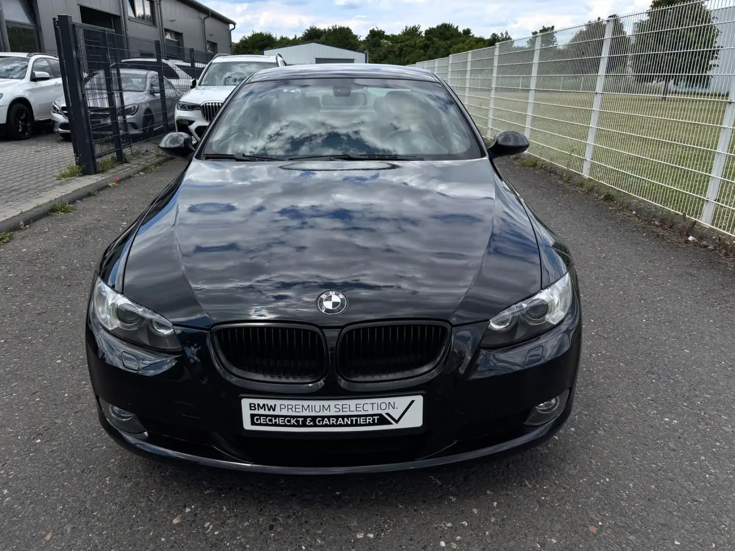 BMW 325 iA  Coupe Sport M-Lenkrad/Klimat/Navi/Leder Чорний - 2
