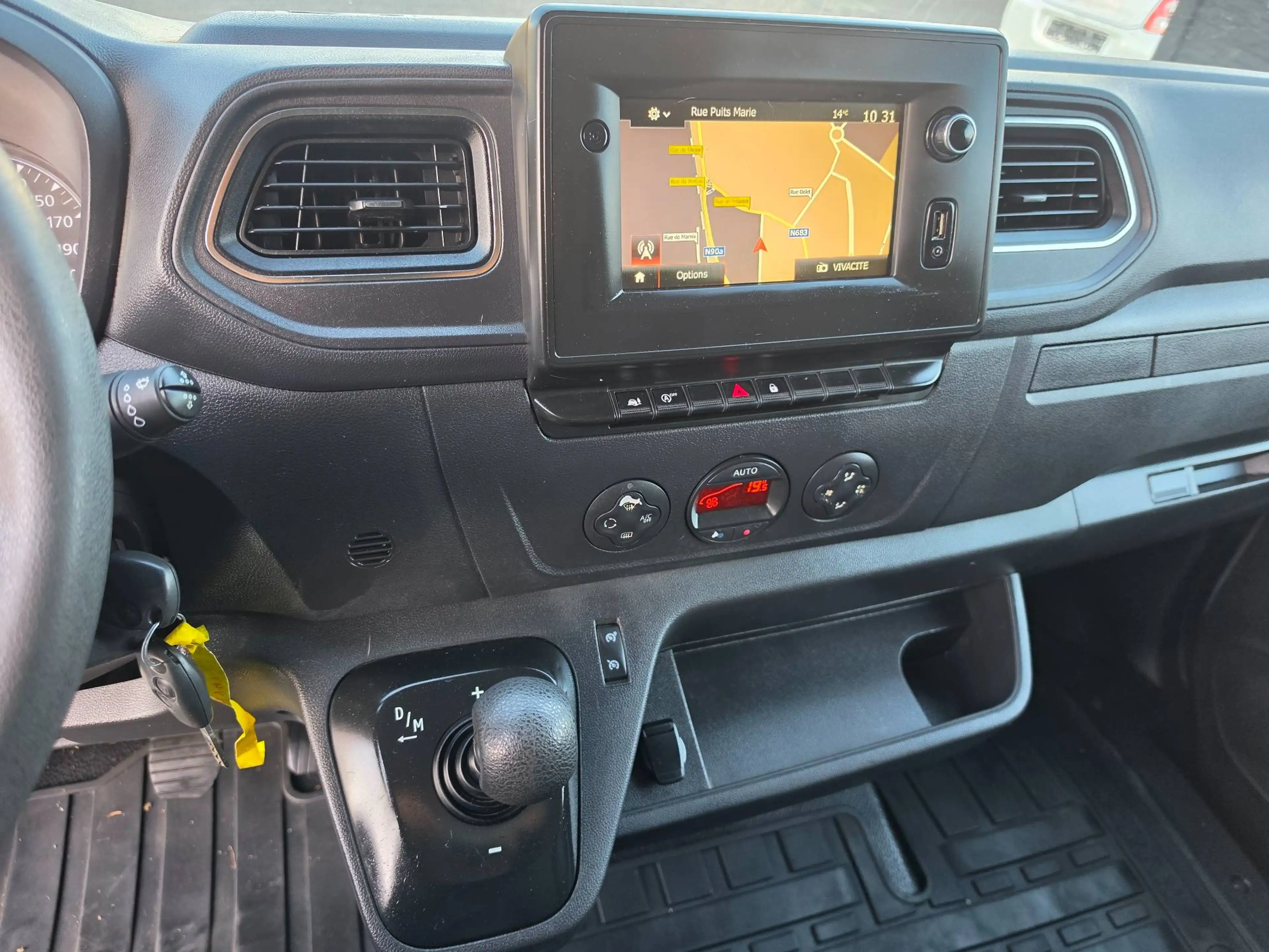 Nissan NV400 NV400 2.3 dCi L3H1 Acenta S/S — photo 10