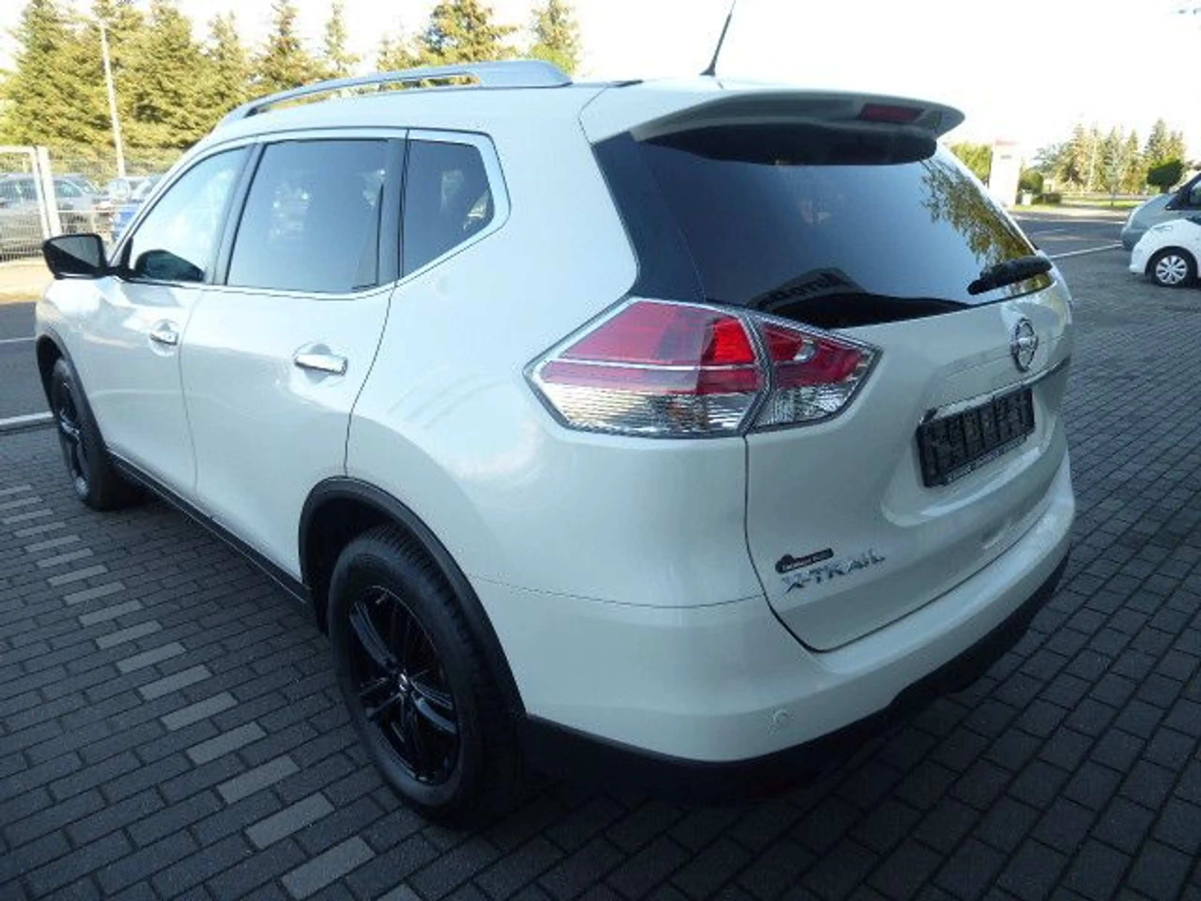 Nissan X-Trail Tekna 4x4 — photo 5
