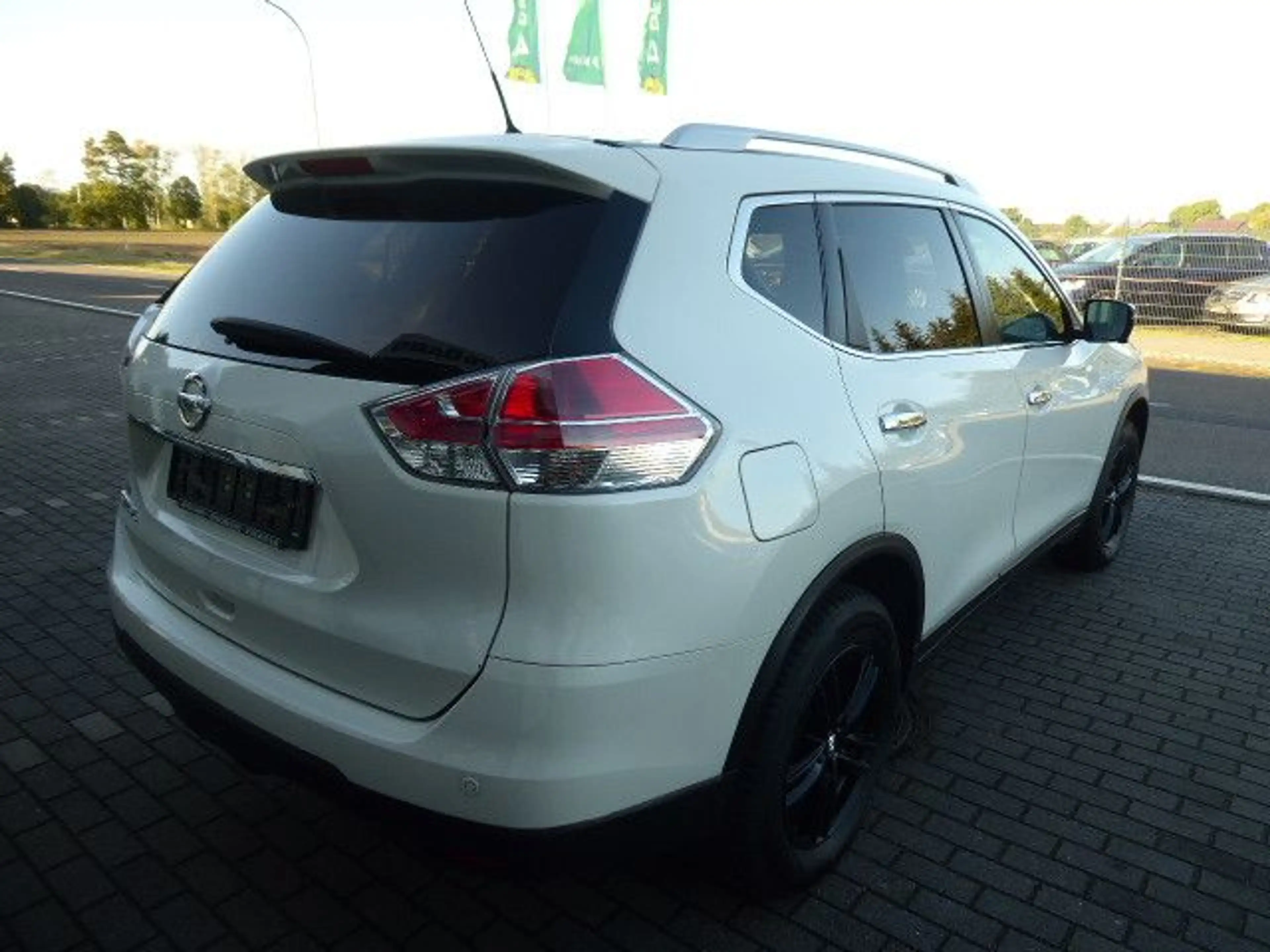 Nissan X-Trail Tekna 4x4 — photo 4