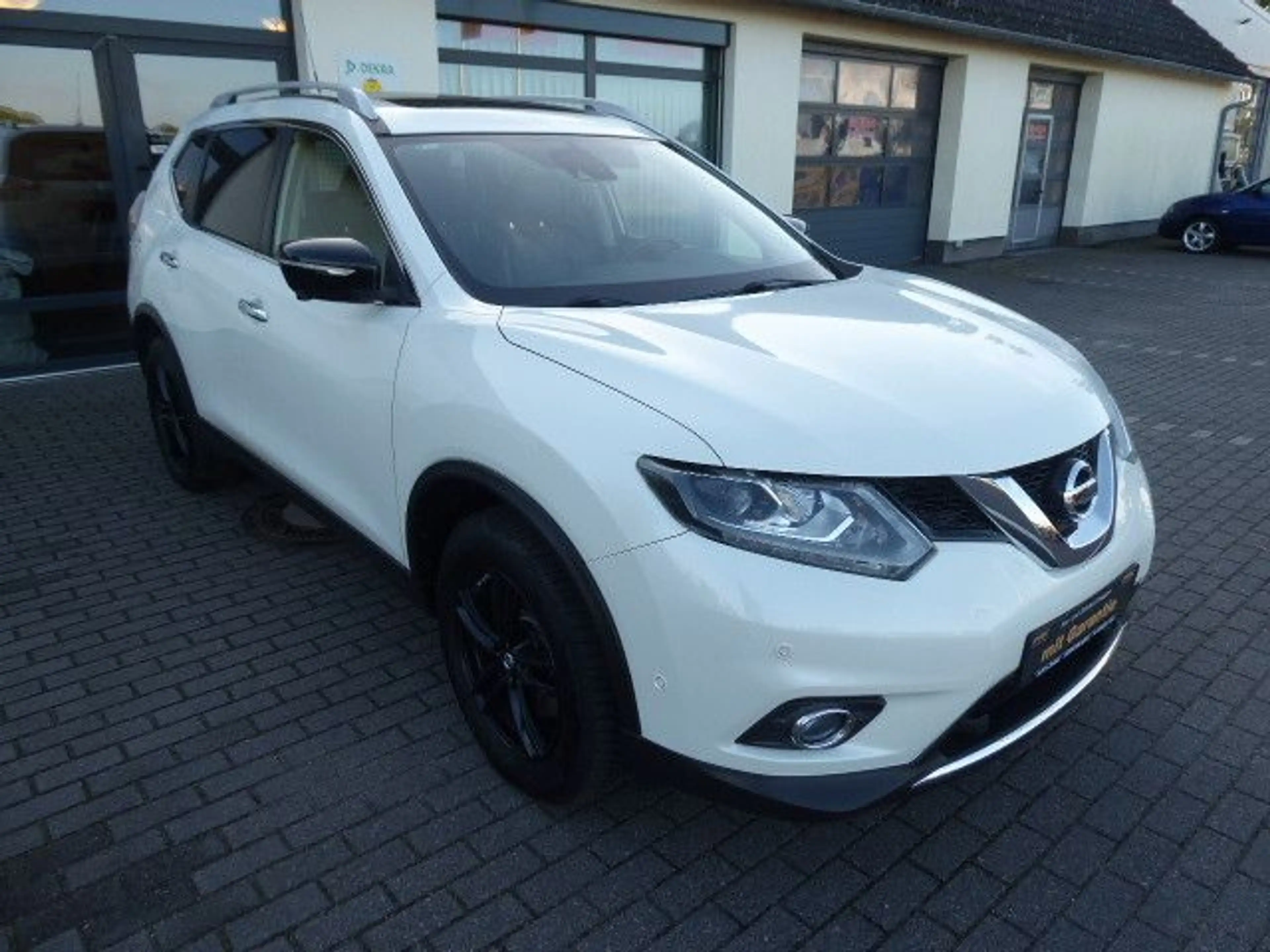 Nissan X-Trail Tekna 4x4 — photo 3