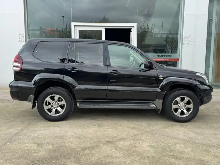 Toyota Land Cruiser 2008