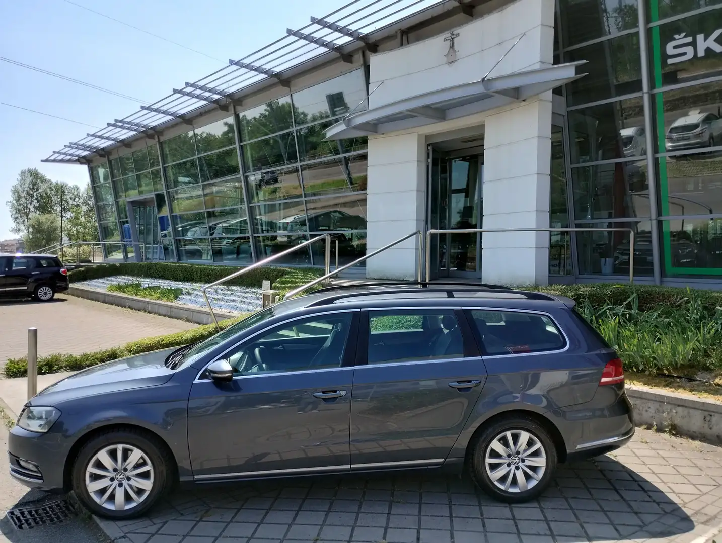 Volkswagen Passat Variant 2.0 tdi Highline dsg Bleu - 1
