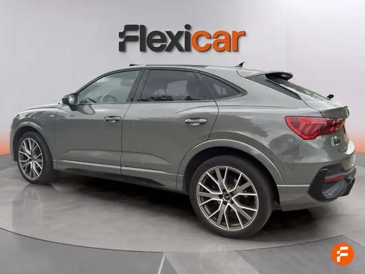 Audi Q3 1.5 Black line 35 TFSI 2025, foto 4