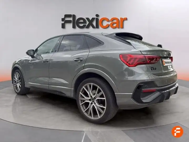 Audi Q3 1.5 Black line 35 TFSI 2025, foto 15