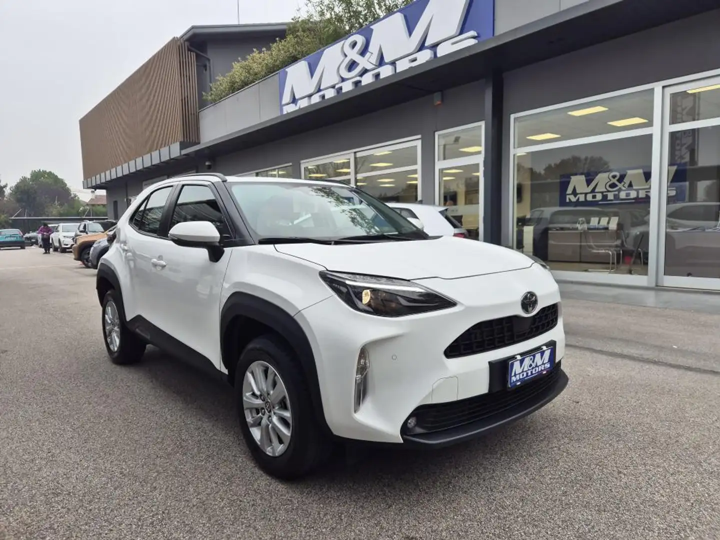 Toyota Yaris Cross 1.5 Hybrid 115 CV 5p.E-CVT ACTIVE #VARI COLORI Blanco - 1