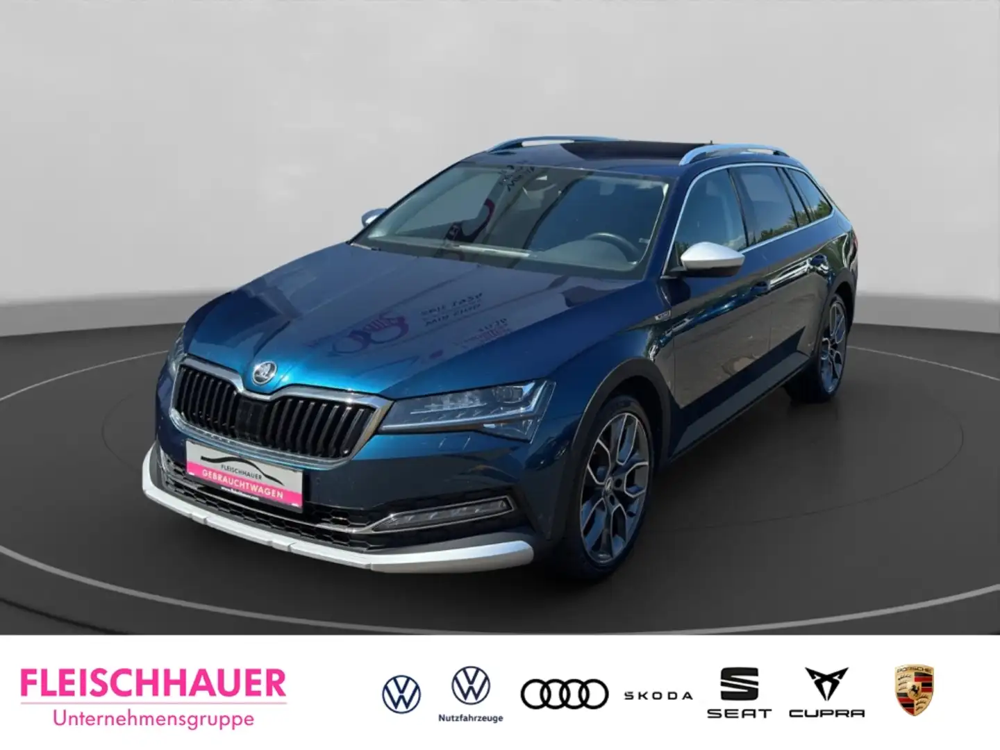 Skoda Superb 2.0 TDI Combi Scout DSG 4x4 AHK+Navi+CarPlay+ACC Bleu - 1