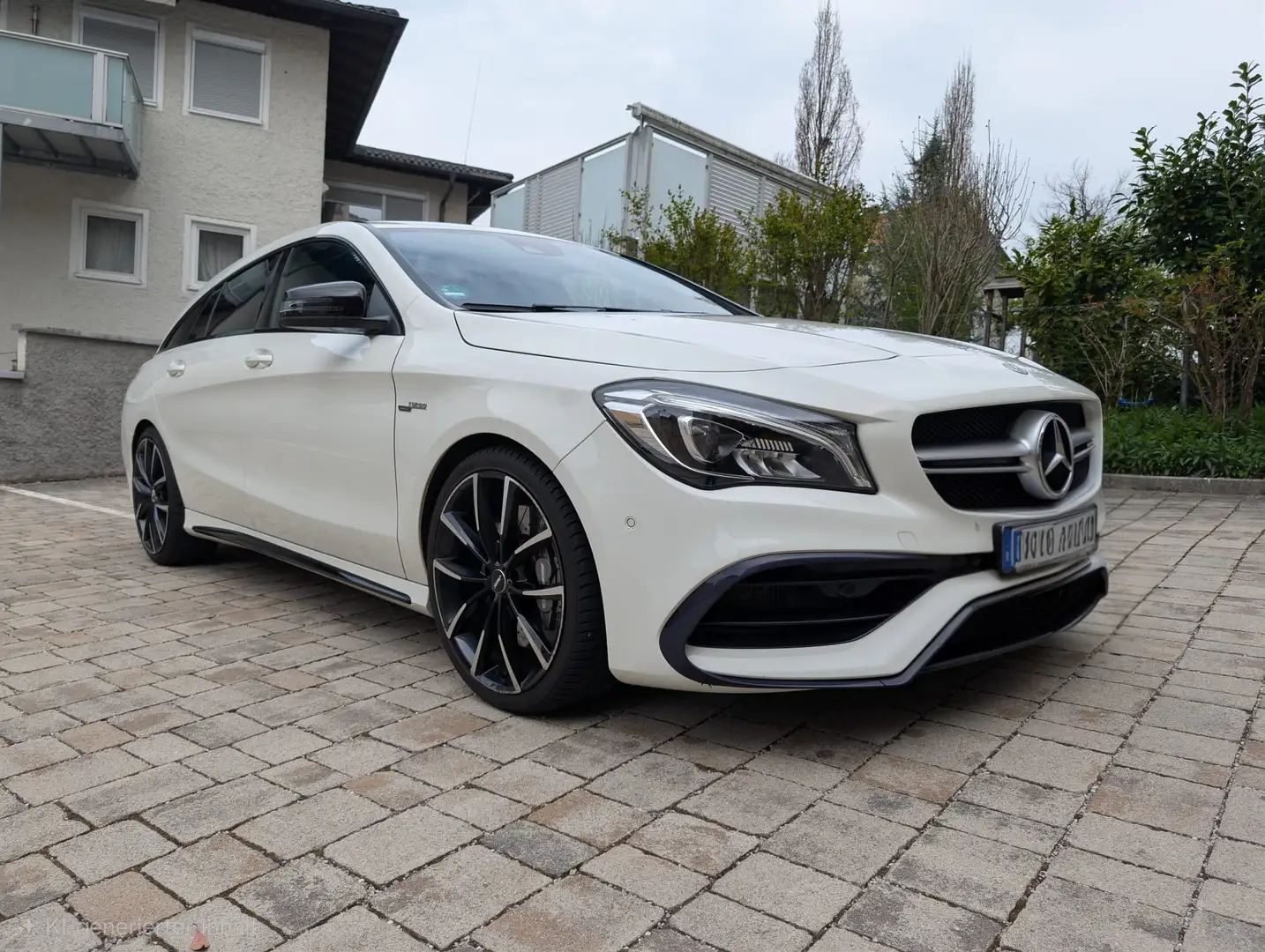 Mercedes-Benz CLA 45 AMG CLA AMG 45 Shooting Brake Weiß - 2
