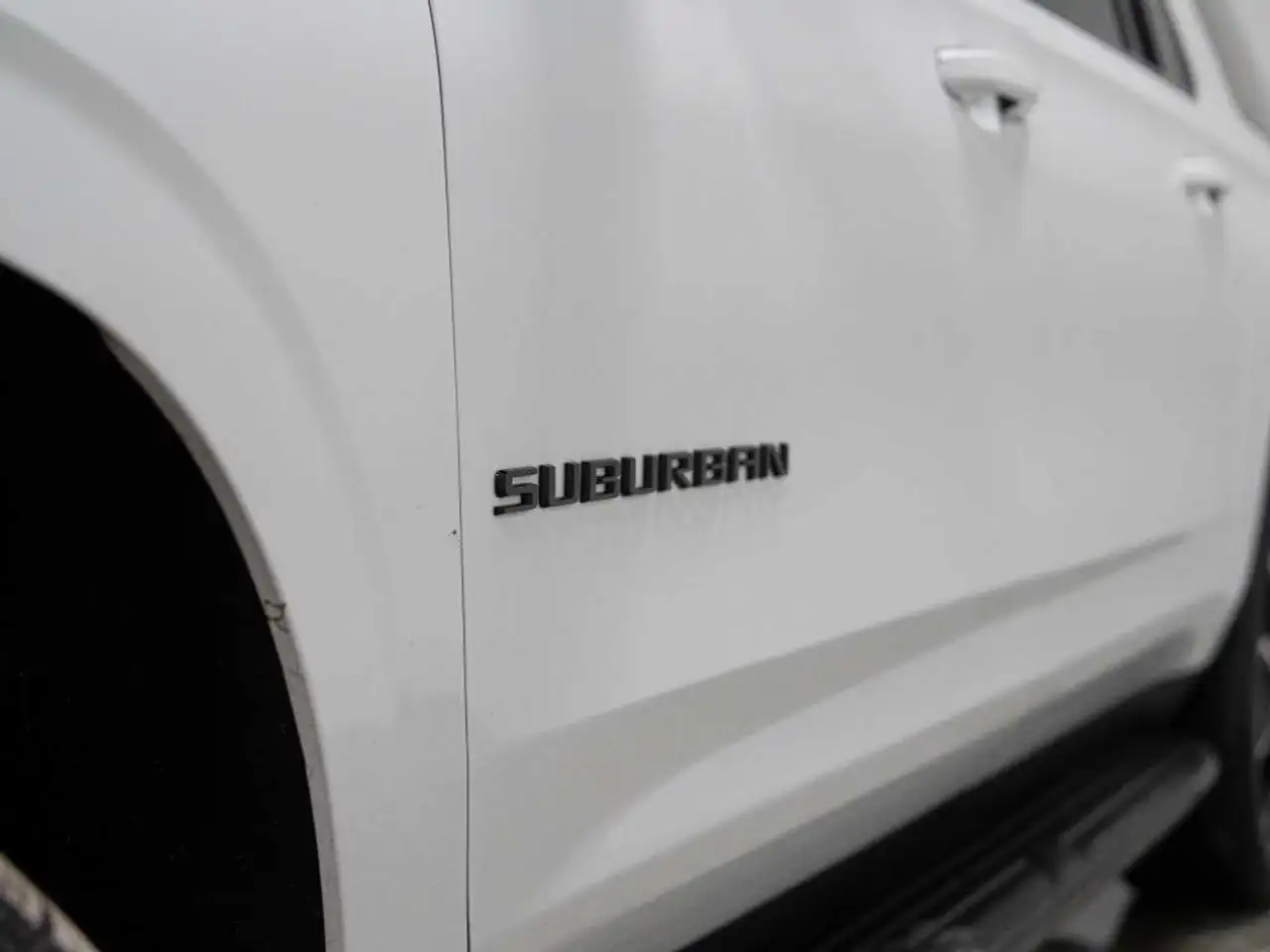 Chevrolet Suburban снимка Chevrolet Suburban