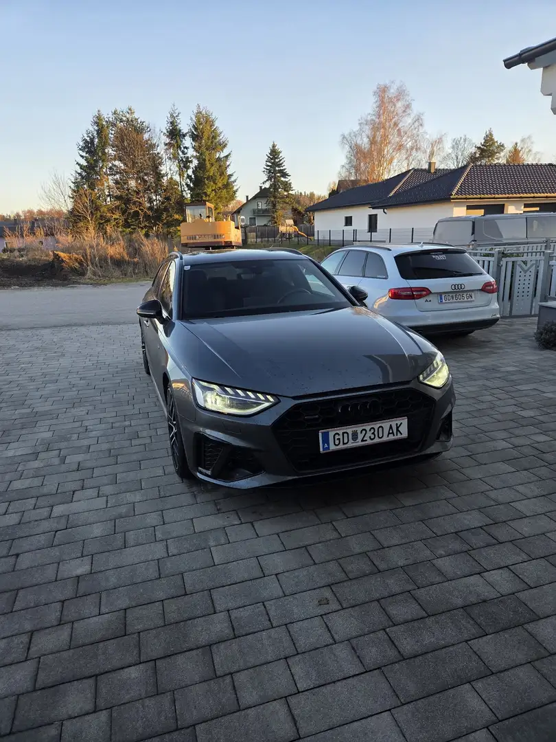 Audi A4 Avant 40 TDI quattro S-line S-tronic - 2