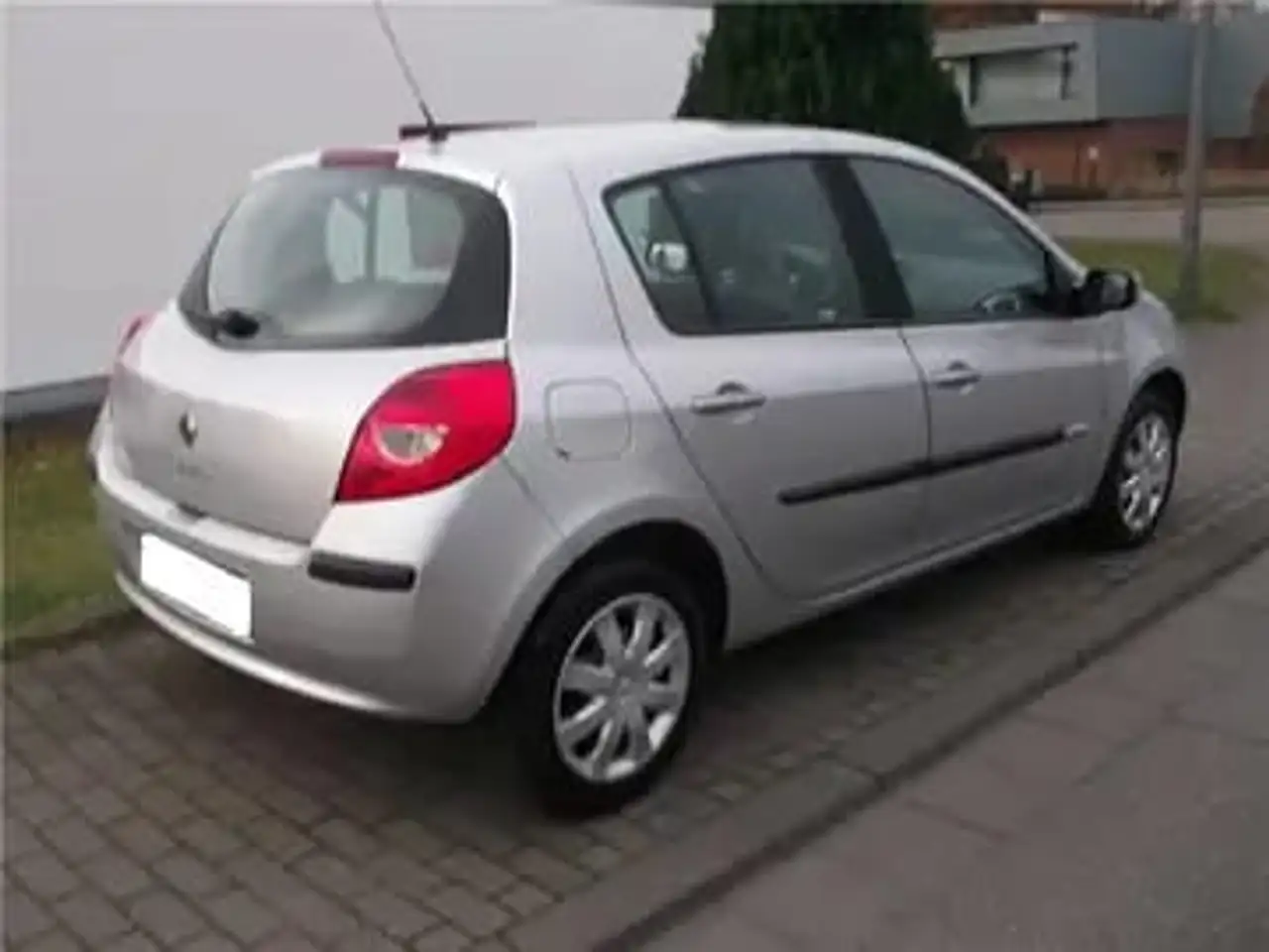 Renault Clio 1.5 dCi 85 eco2 Exception 2
