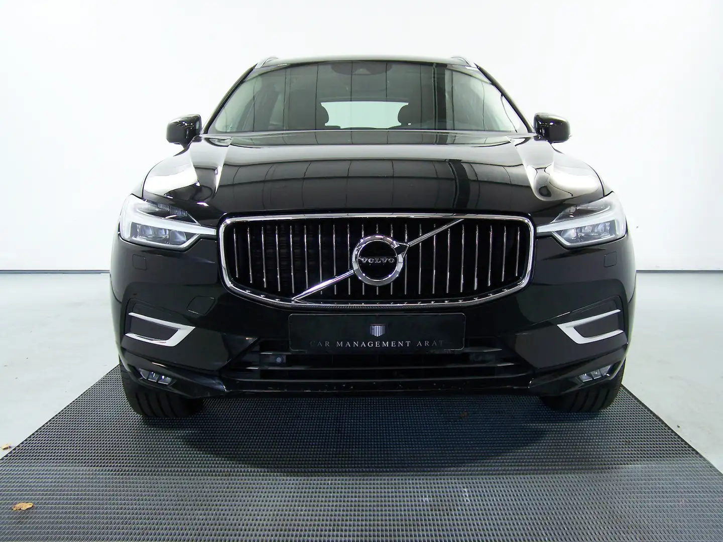 Volvo XC60 D4 Inscription AWD AUT 1.H NAV+AMBI+LED+KAM Schwarz - 2