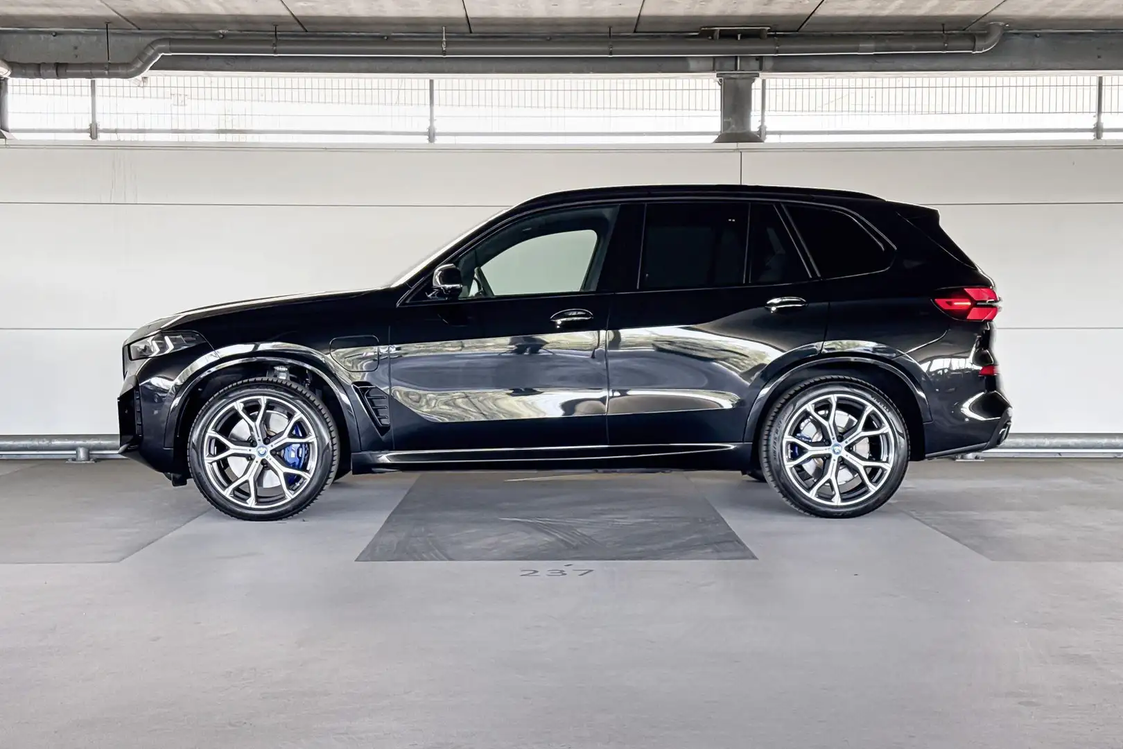 BMW X5 xDrive50e Noir - 2