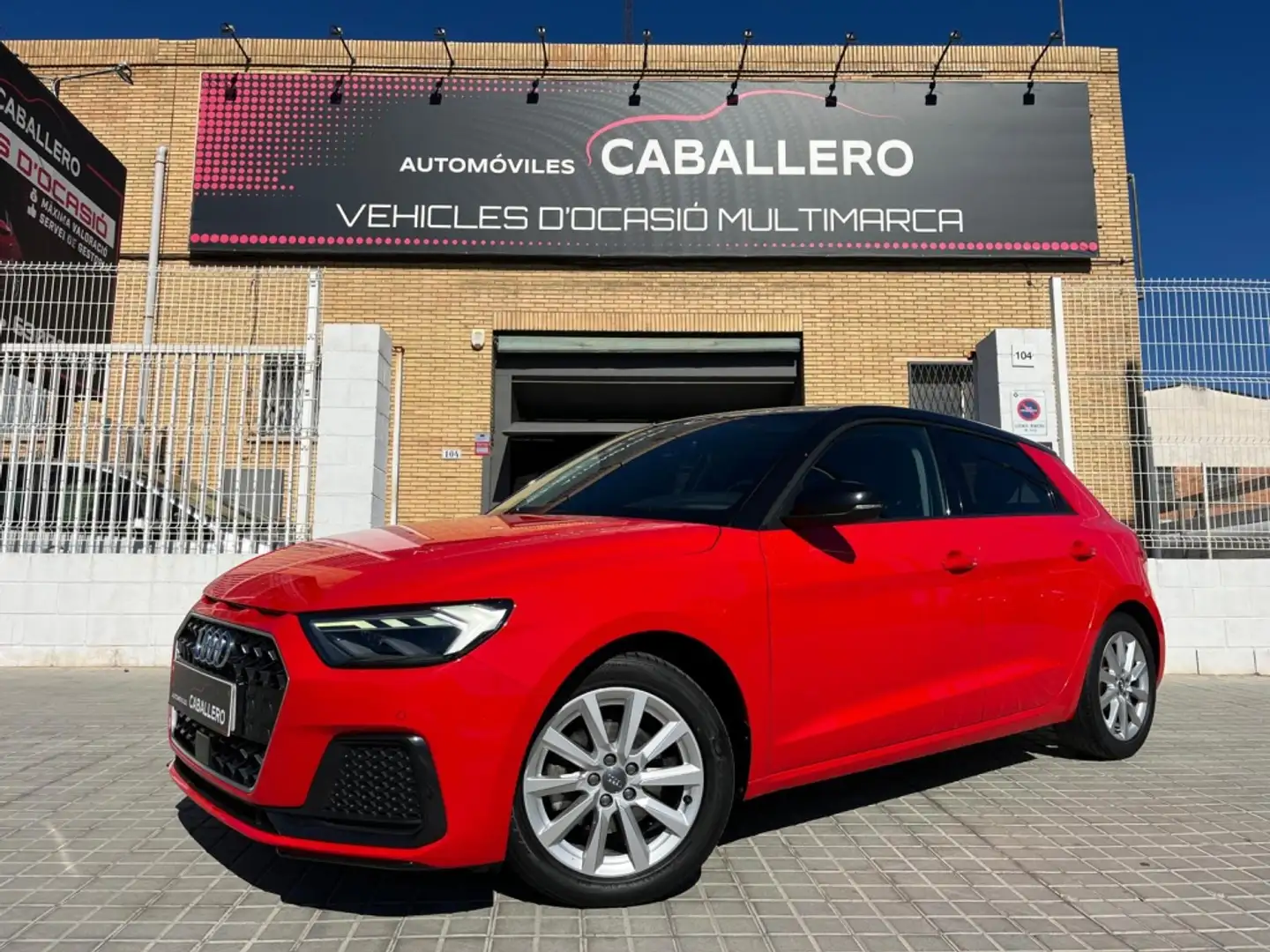 Audi A1 Sportback 30 TFSI S tronic Rojo - 1
