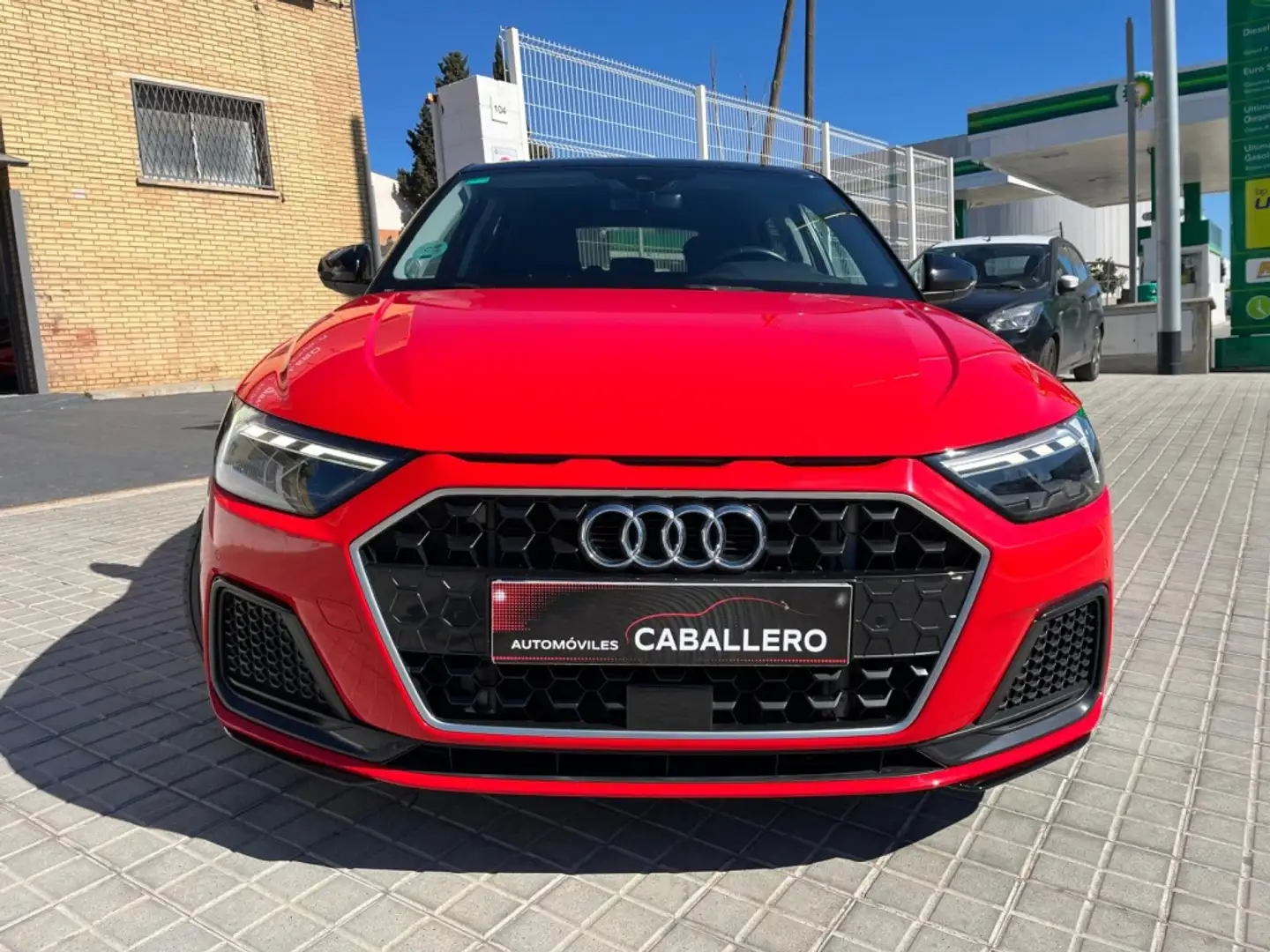 Audi A1 Sportback 30 TFSI S tronic Rojo - 2