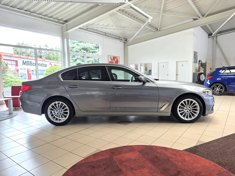 BMW 530 530d Lim. G30 SportLine /Business Paket/LED/Navi — photo 8