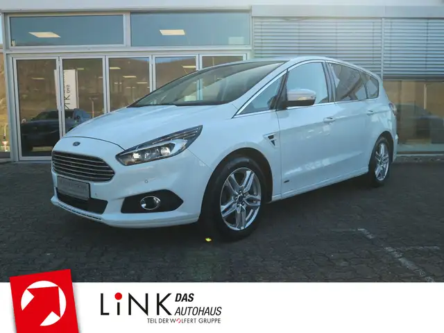 Ford S-Max 2.0 TDCi Titanium AWD AHK RFK KEYFREE LED