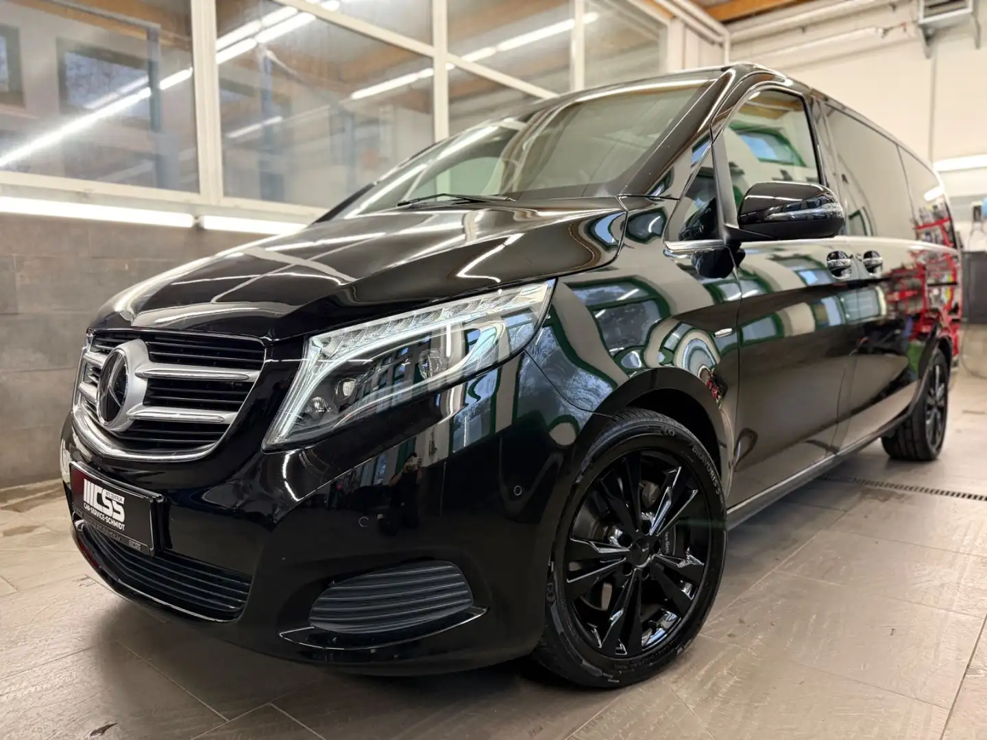 Mercedes-Benz V 220 V220 AVANTGARDE 4M lang Pano Sport-Paket LED AHK Černá - 1