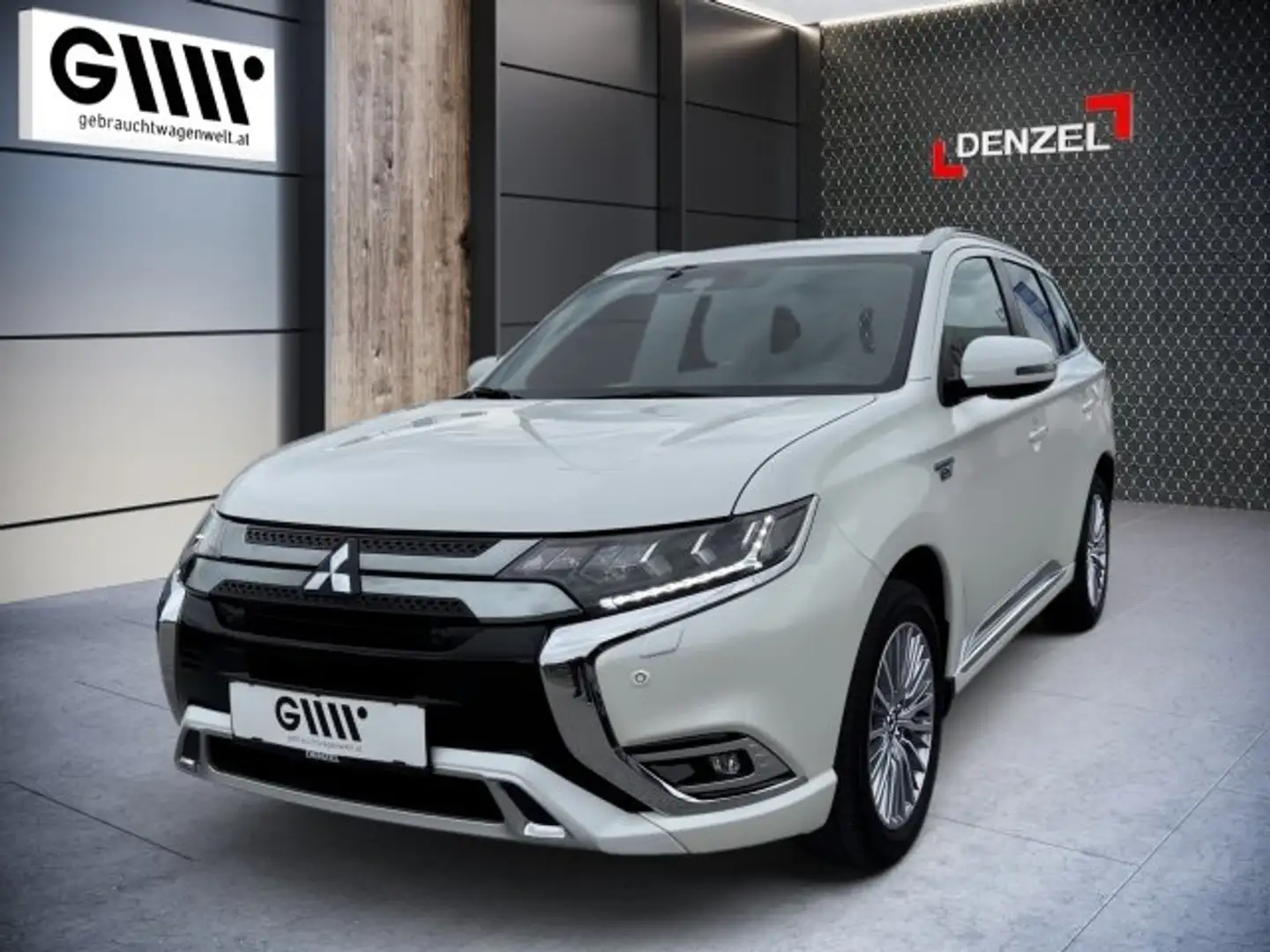 Mitsubishi Outlander PHEV 2,4 4WD Diamond Blanco - 2