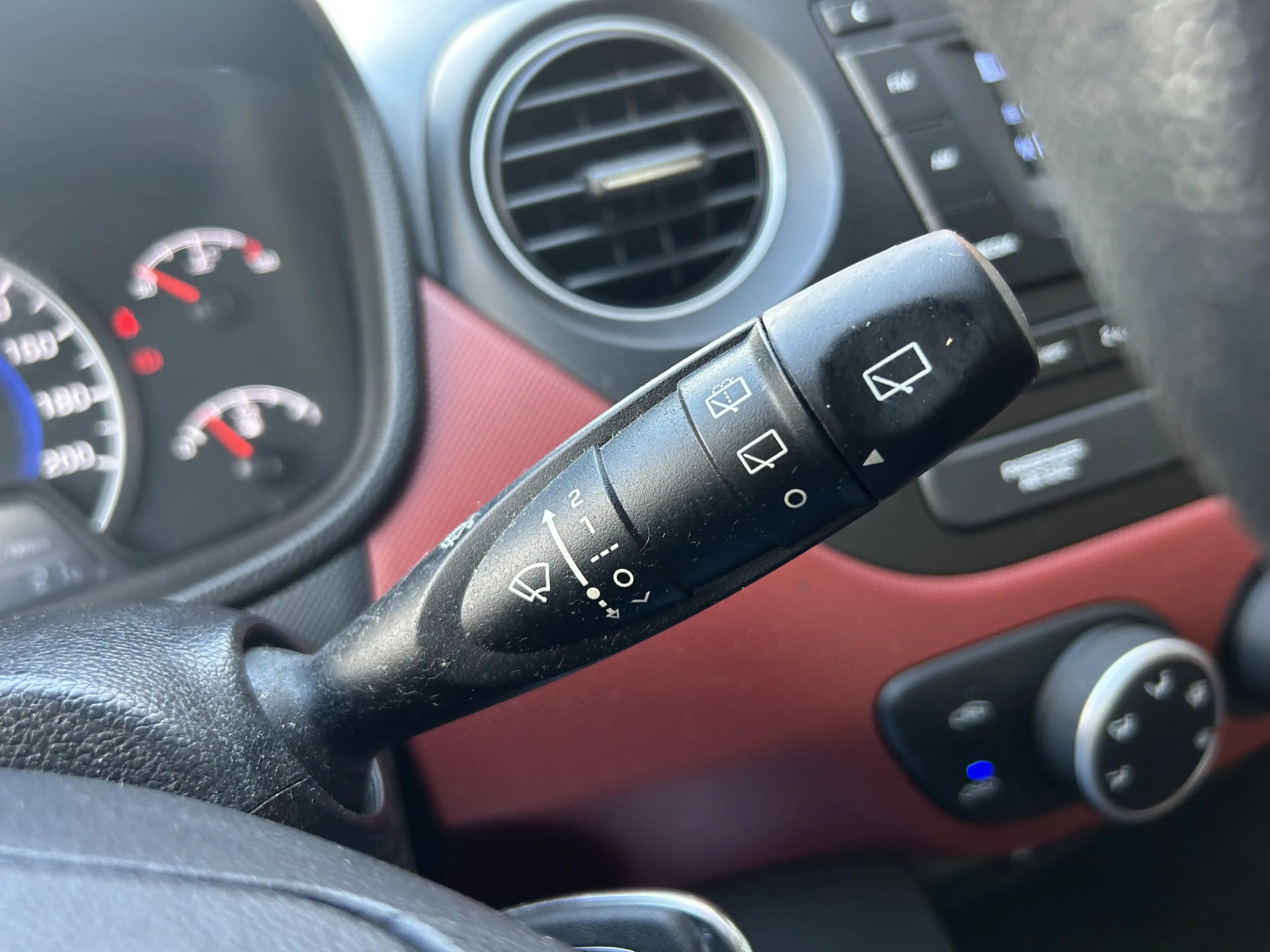 Hyundai i10 1.0i Comfort 5p. // AIRCO // ELEK. RAMEN — photo 12