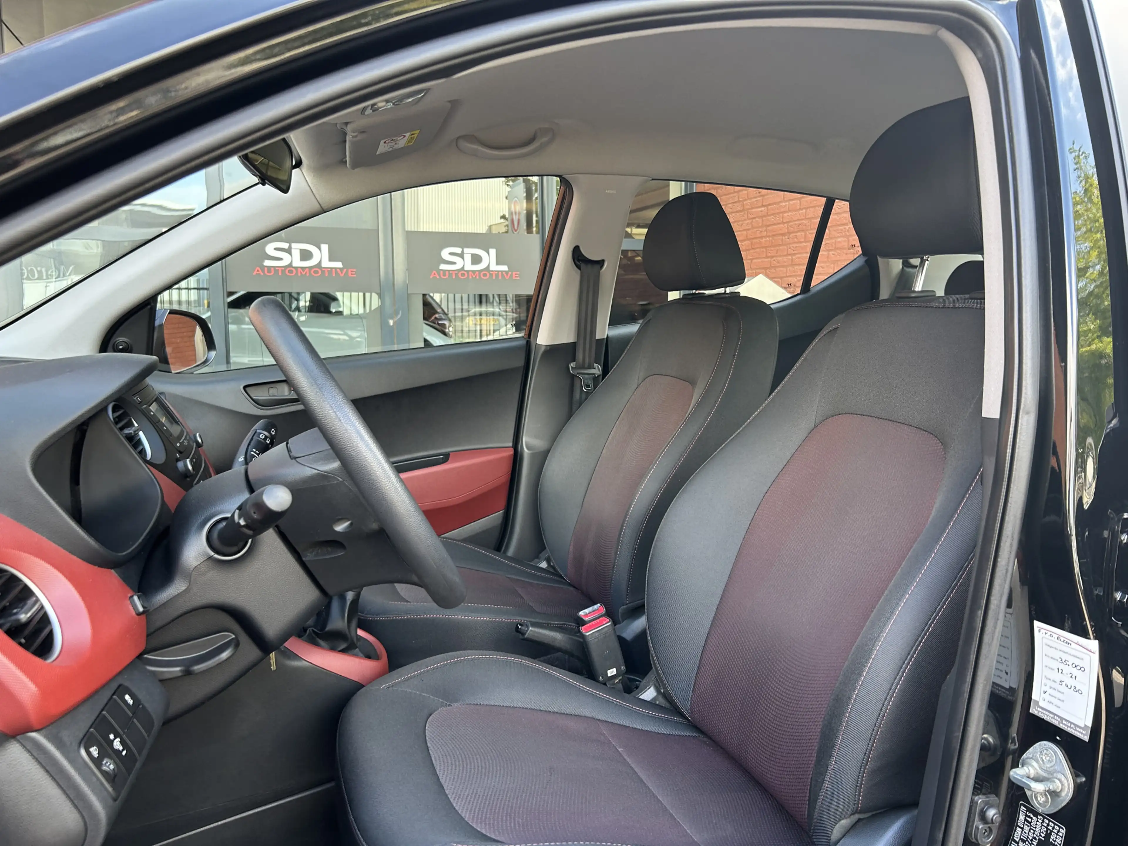 Hyundai i10 1.0i Comfort 5p. // AIRCO // ELEK. RAMEN — photo 9