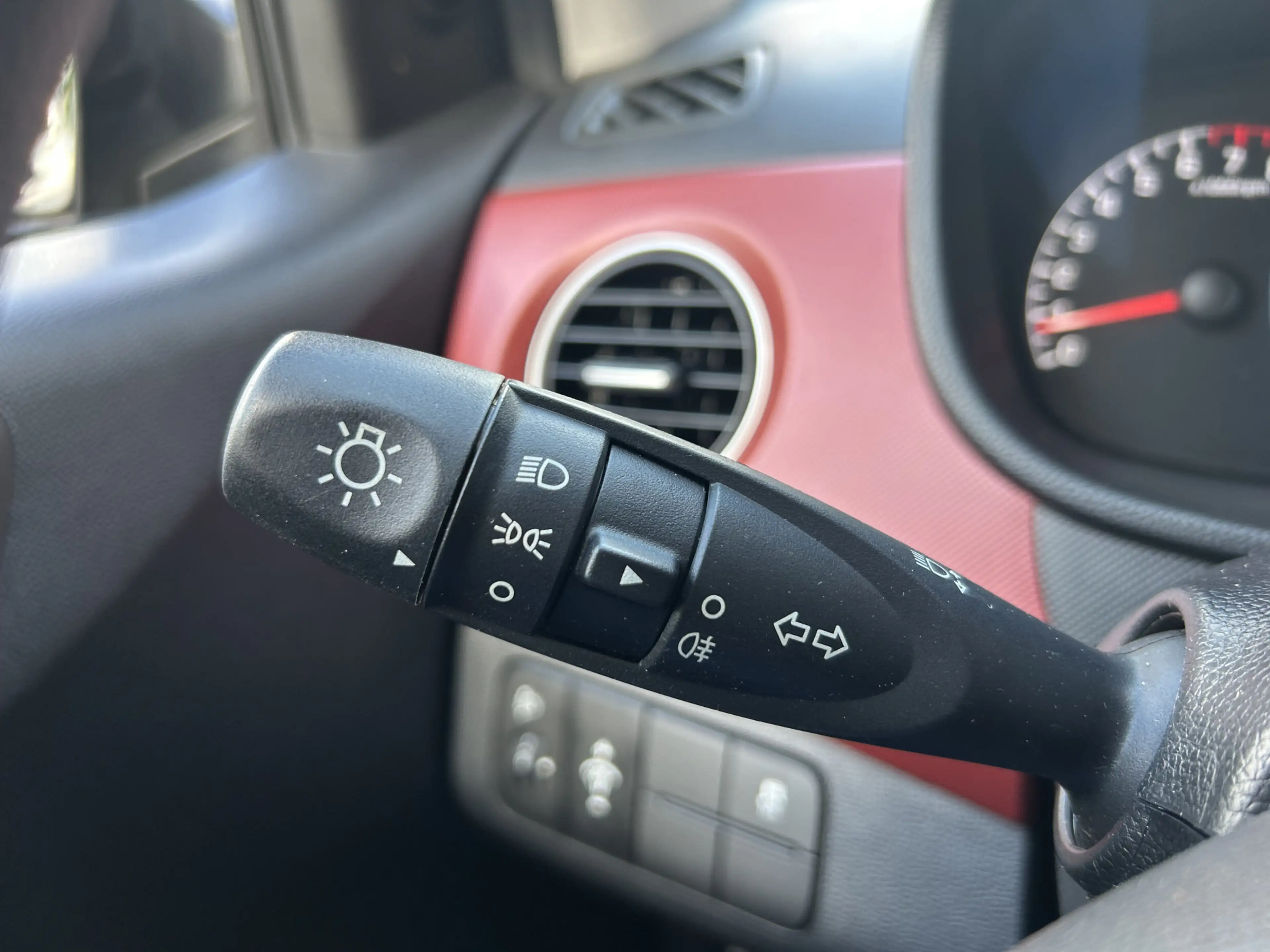 Hyundai i10 1.0i Comfort 5p. // AIRCO // ELEK. RAMEN — photo 11