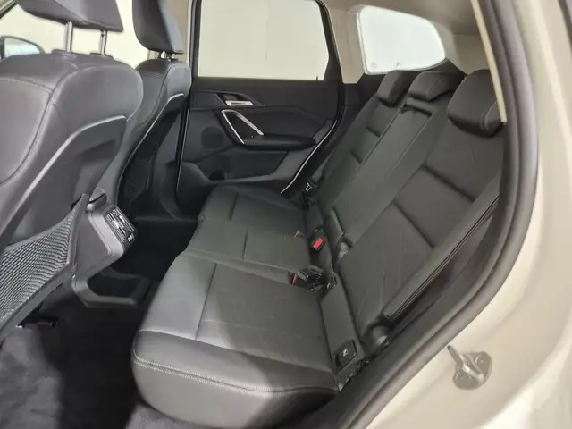 BMW X1 view 8