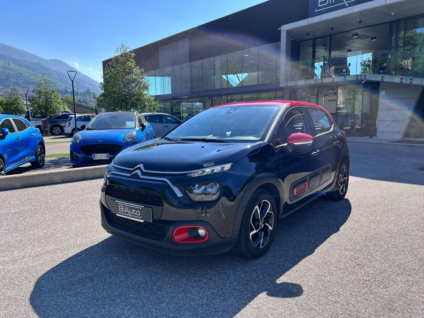 Citroen C3 1.2 PURETECH 83CV SHINE Noir - 1