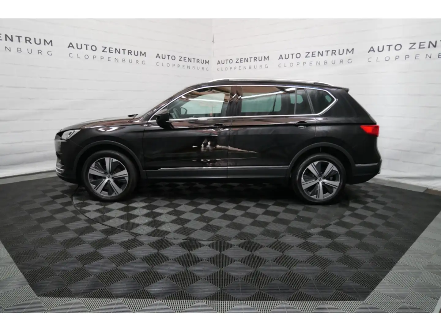 SEAT Tarraco Xcellence 1.5 TSI LED+Kamera+7-Sitze+19'' Schwarz - 2