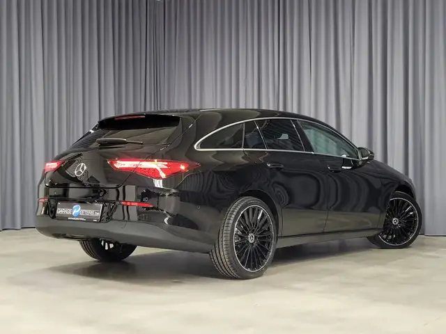 Mercedes-Benz CLA view 3