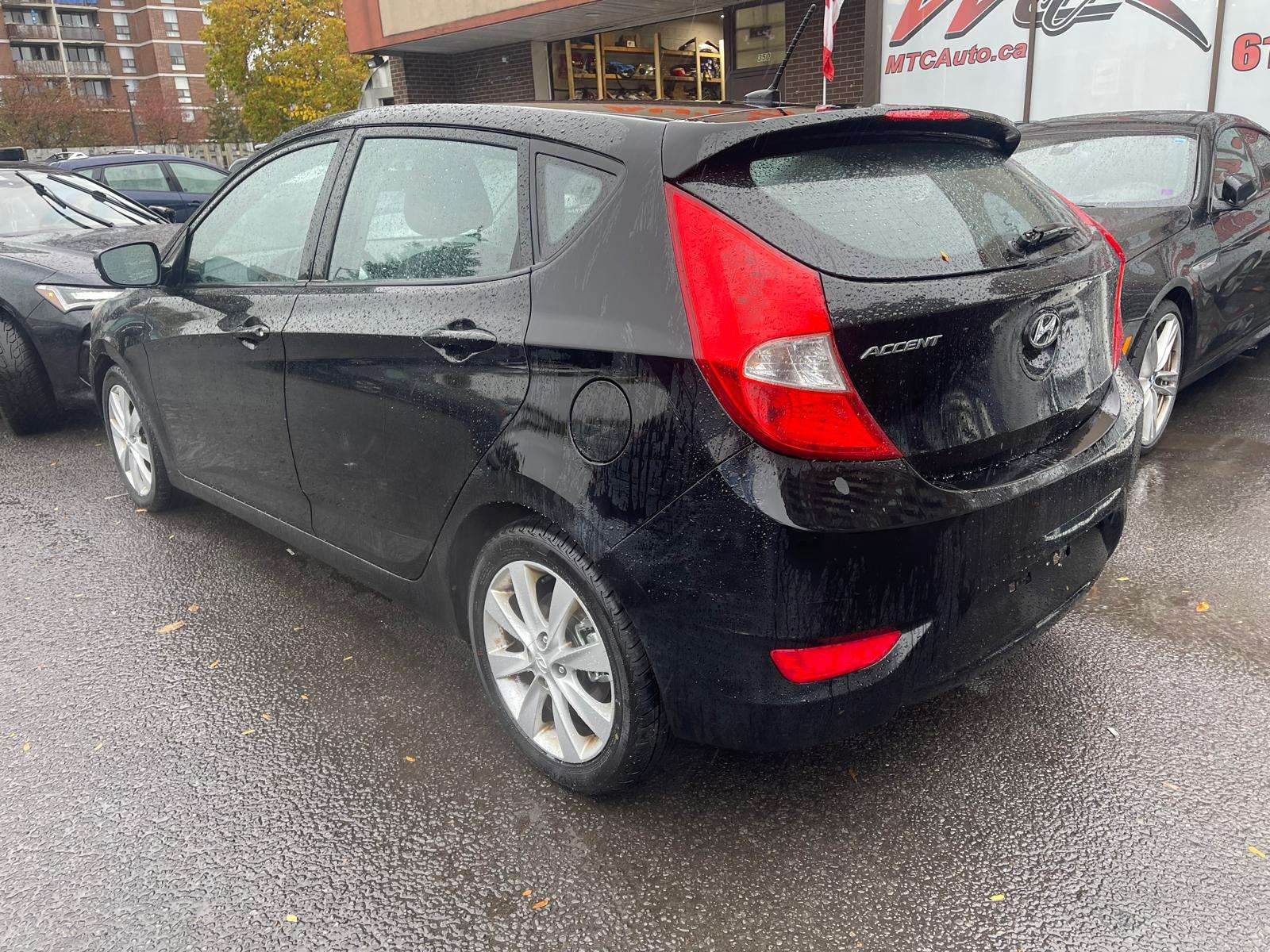 2014 Hyundai ACCENT Hatchback