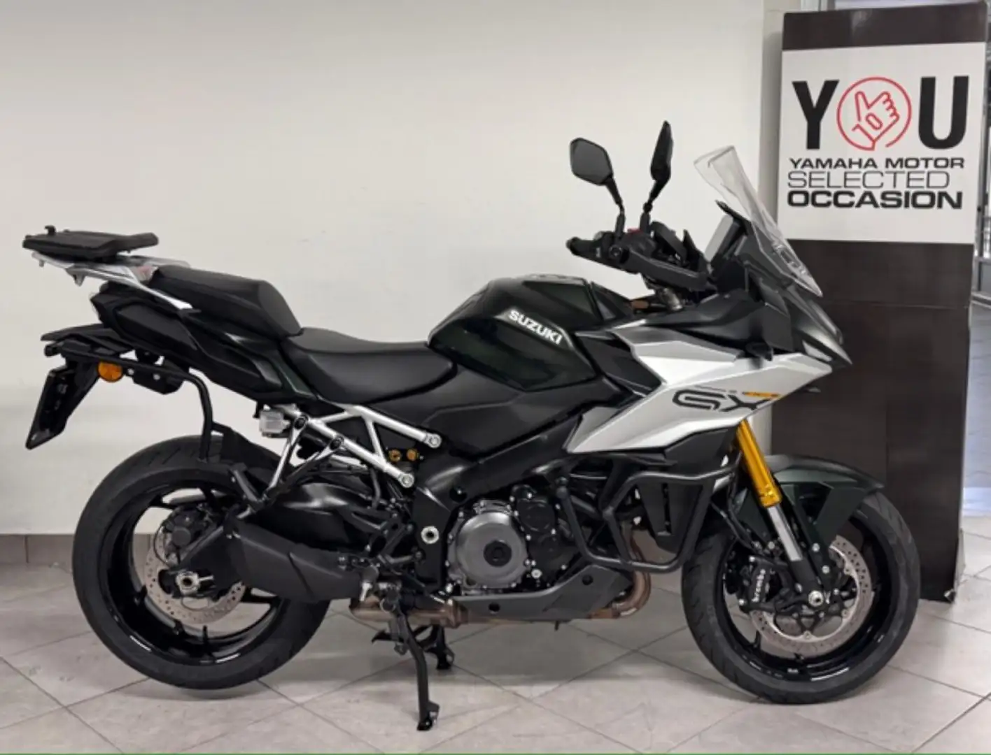 Suzuki GSX-S1000GX Turismo Argento - 1