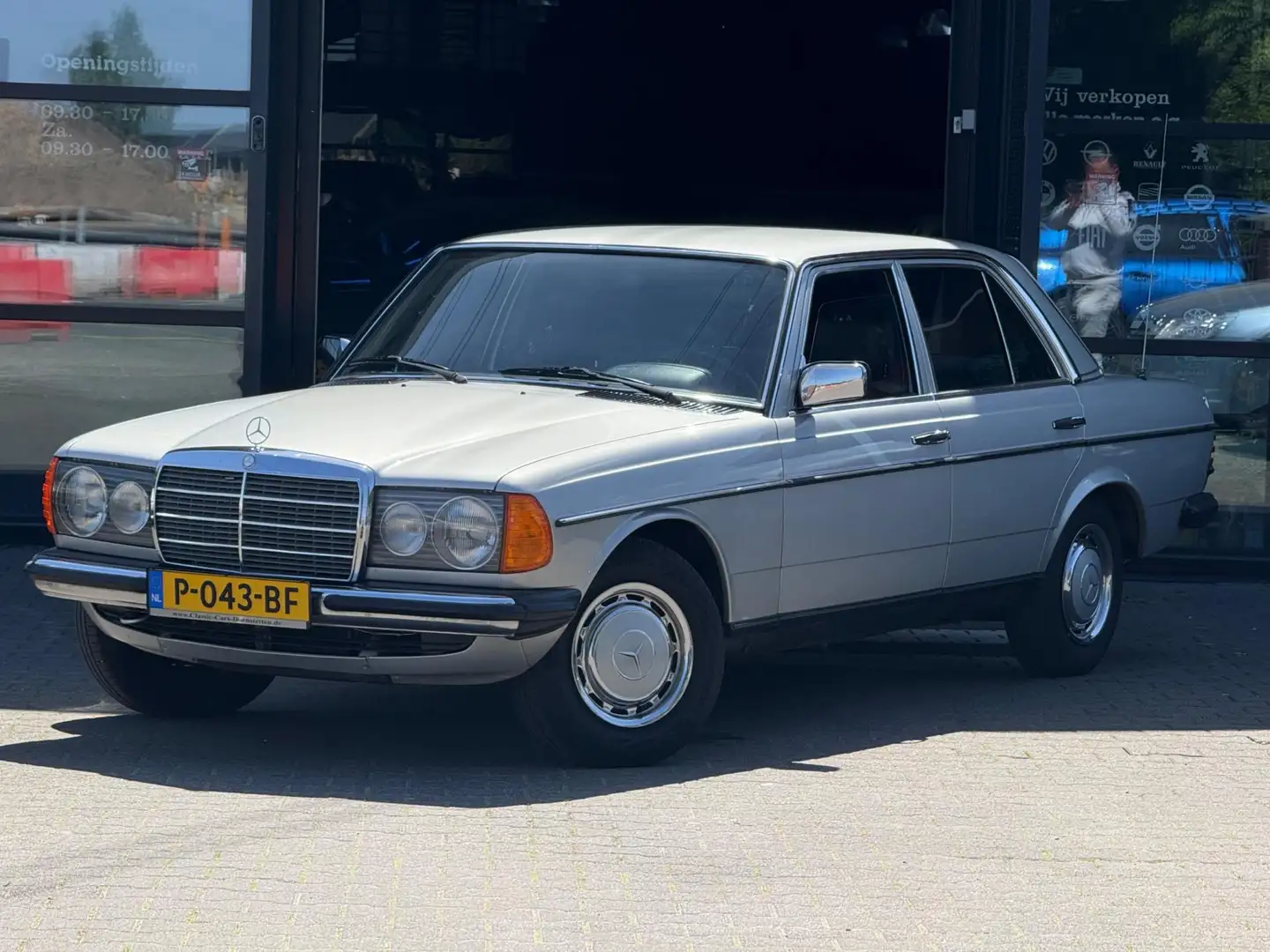 Mercedes-Benz E 230 COMPLEET ORIGINEEL/ROESTVRIJ/UITMUNTENDE STAAT Šedá - 2