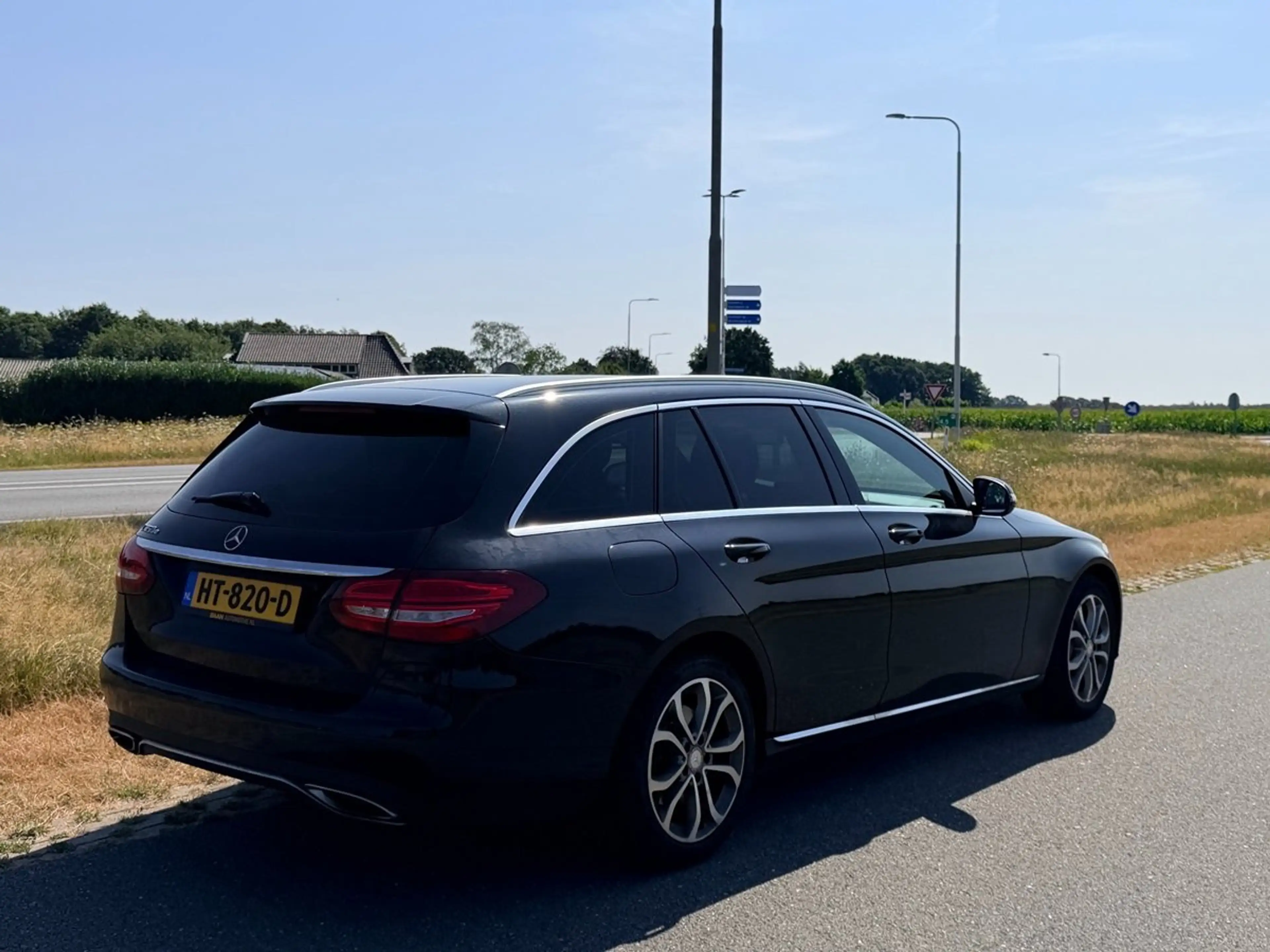 Mercedes-Benz C 350 350 e Lease Edition, Navi, Leer, LED, Camera, ECC — photo 6
