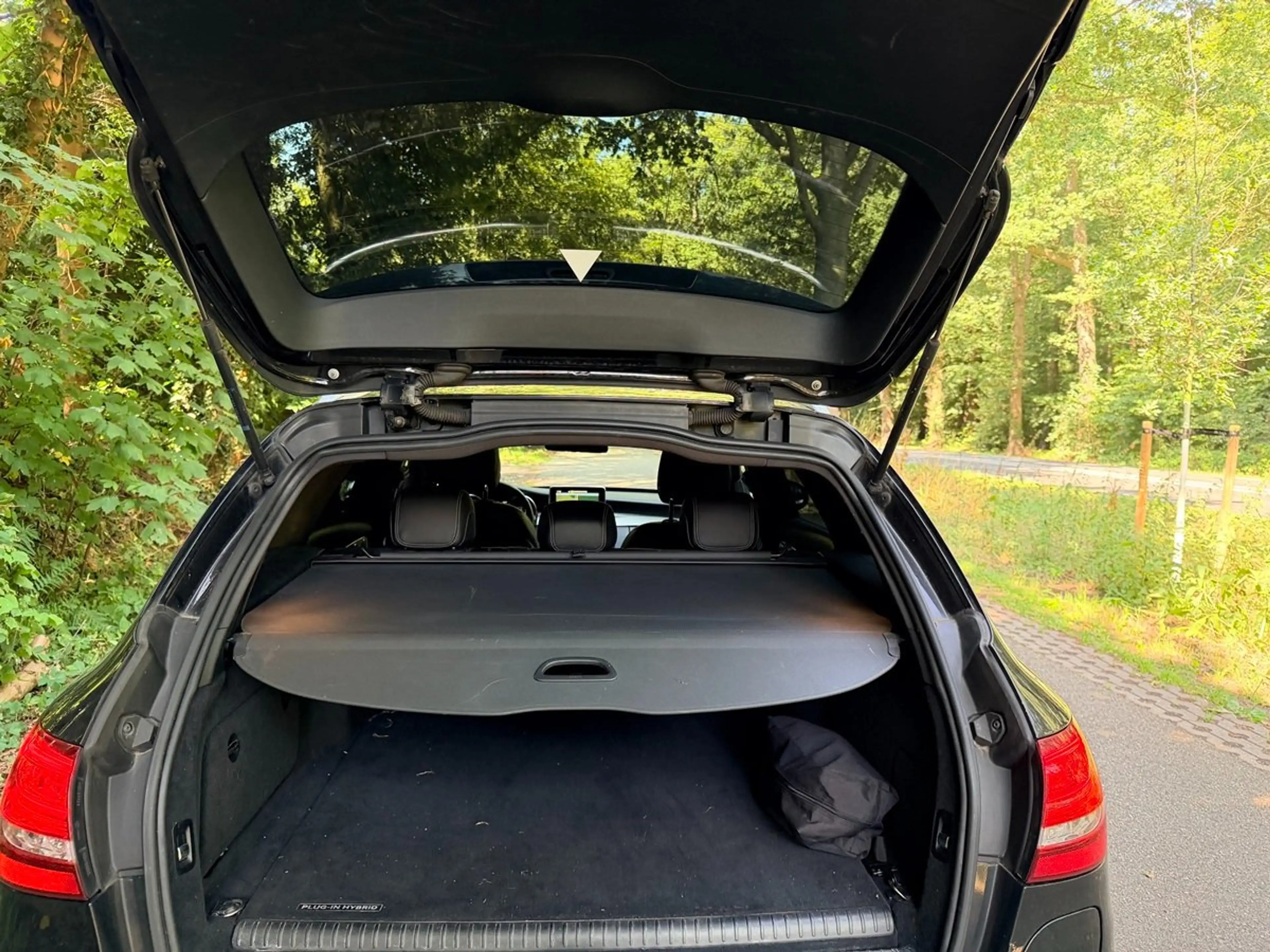 Mercedes-Benz C 350 350 e Lease Edition, Navi, Leer, LED, Camera, ECC — photo 12